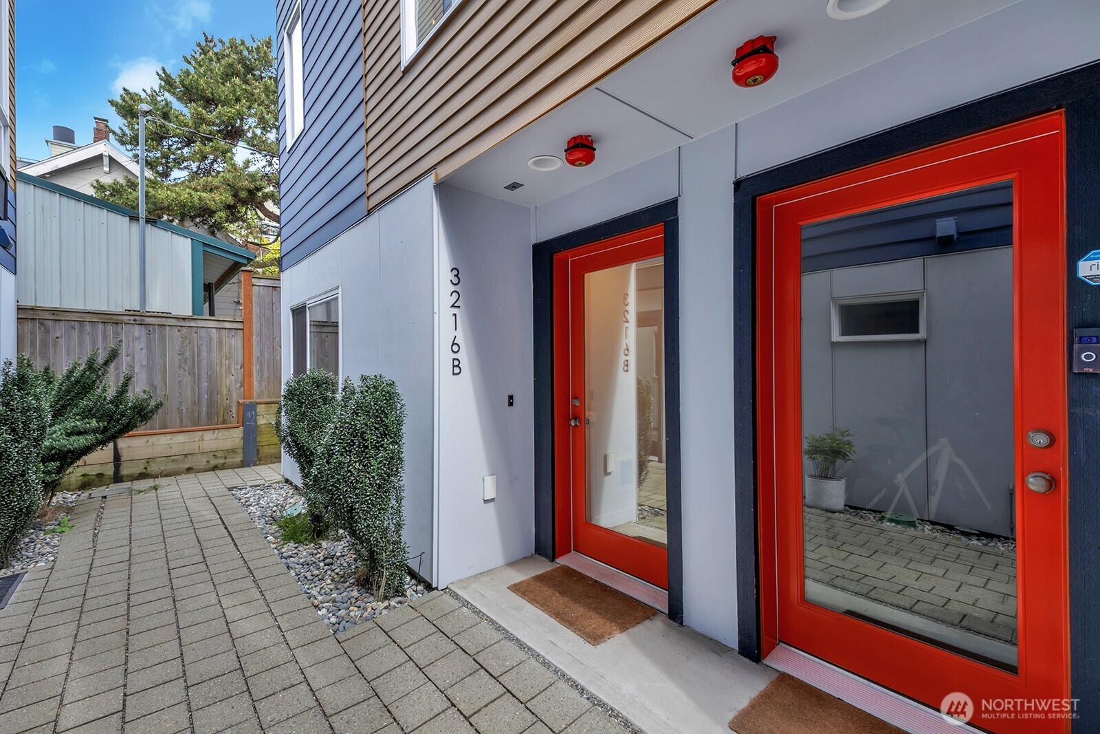 3216 15th Avenue W #B, Seattle, WA 98119