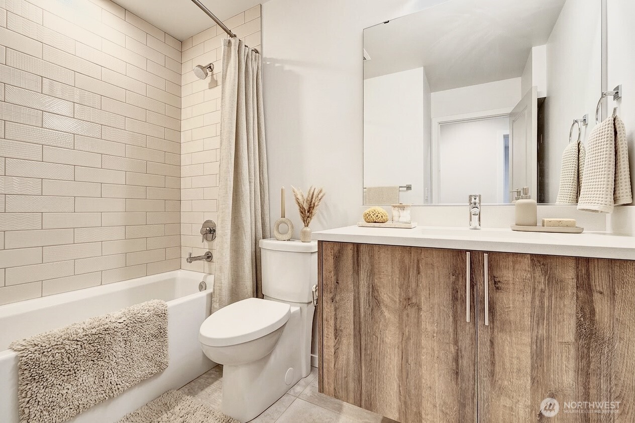 3216 15th Avenue W #B, Seattle, WA 98119