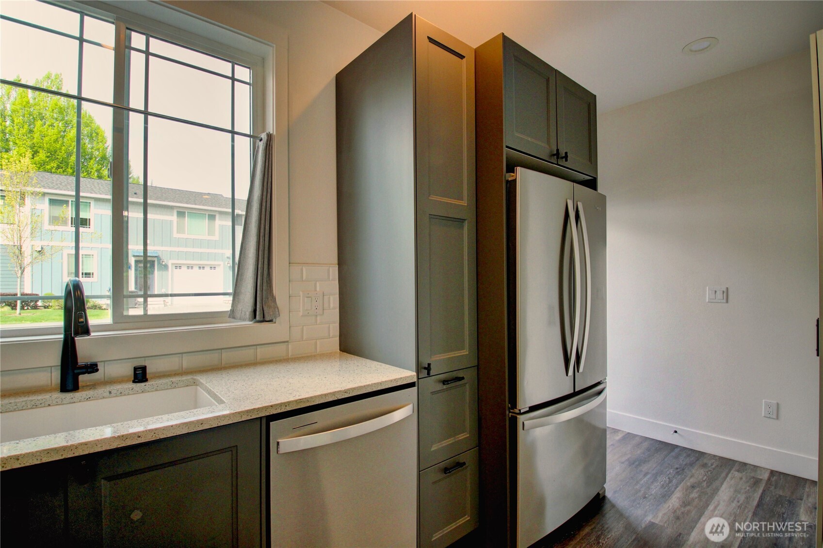 313 E Hazel Street #D, Mount Vernon, WA 98273