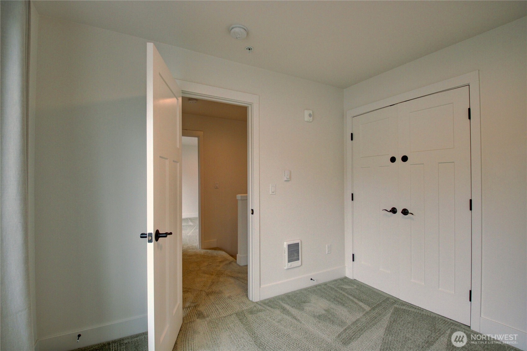 313 E Hazel Street #D, Mount Vernon, WA 98273