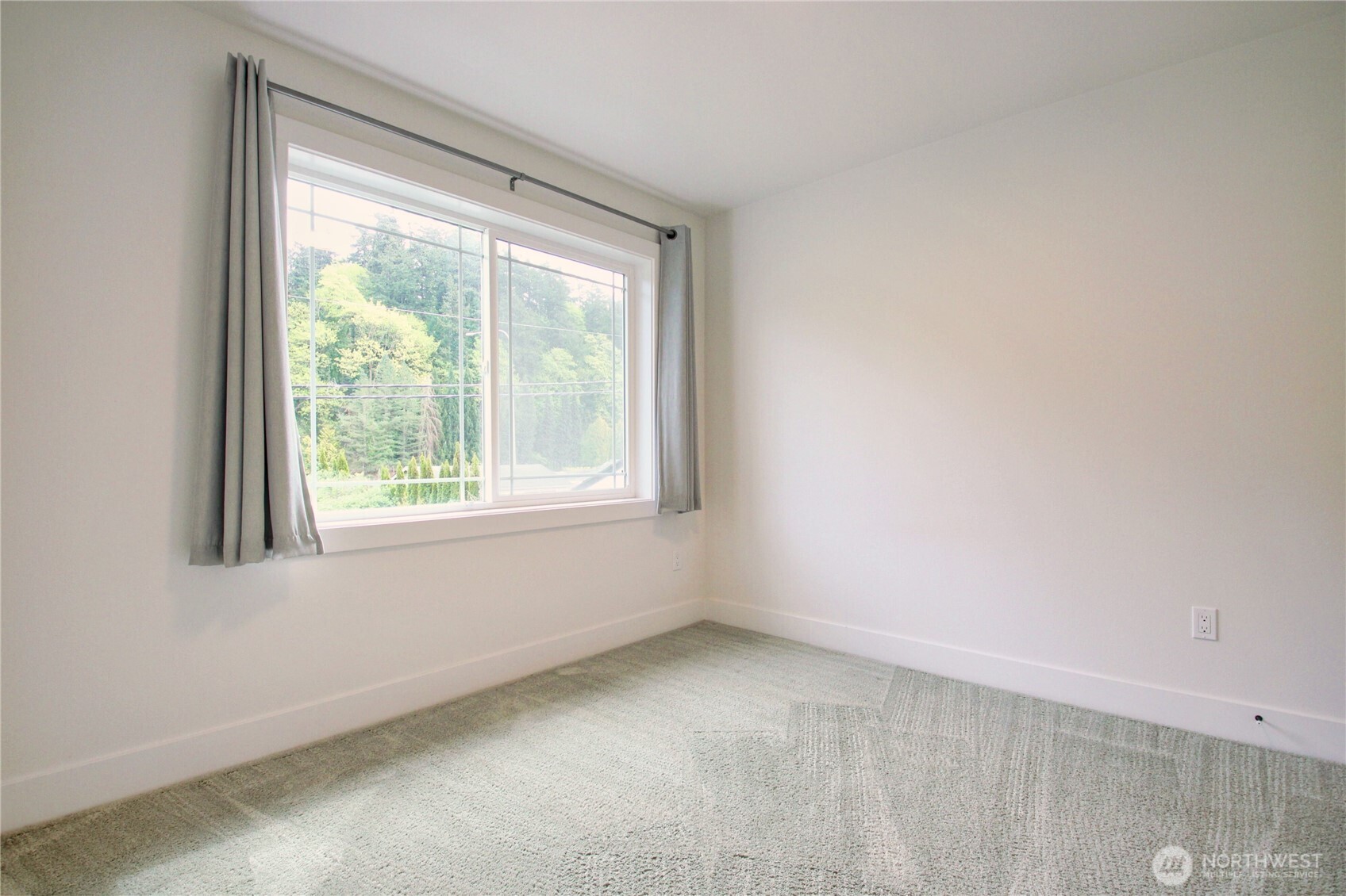 313 E Hazel Street #D, Mount Vernon, WA 98273
