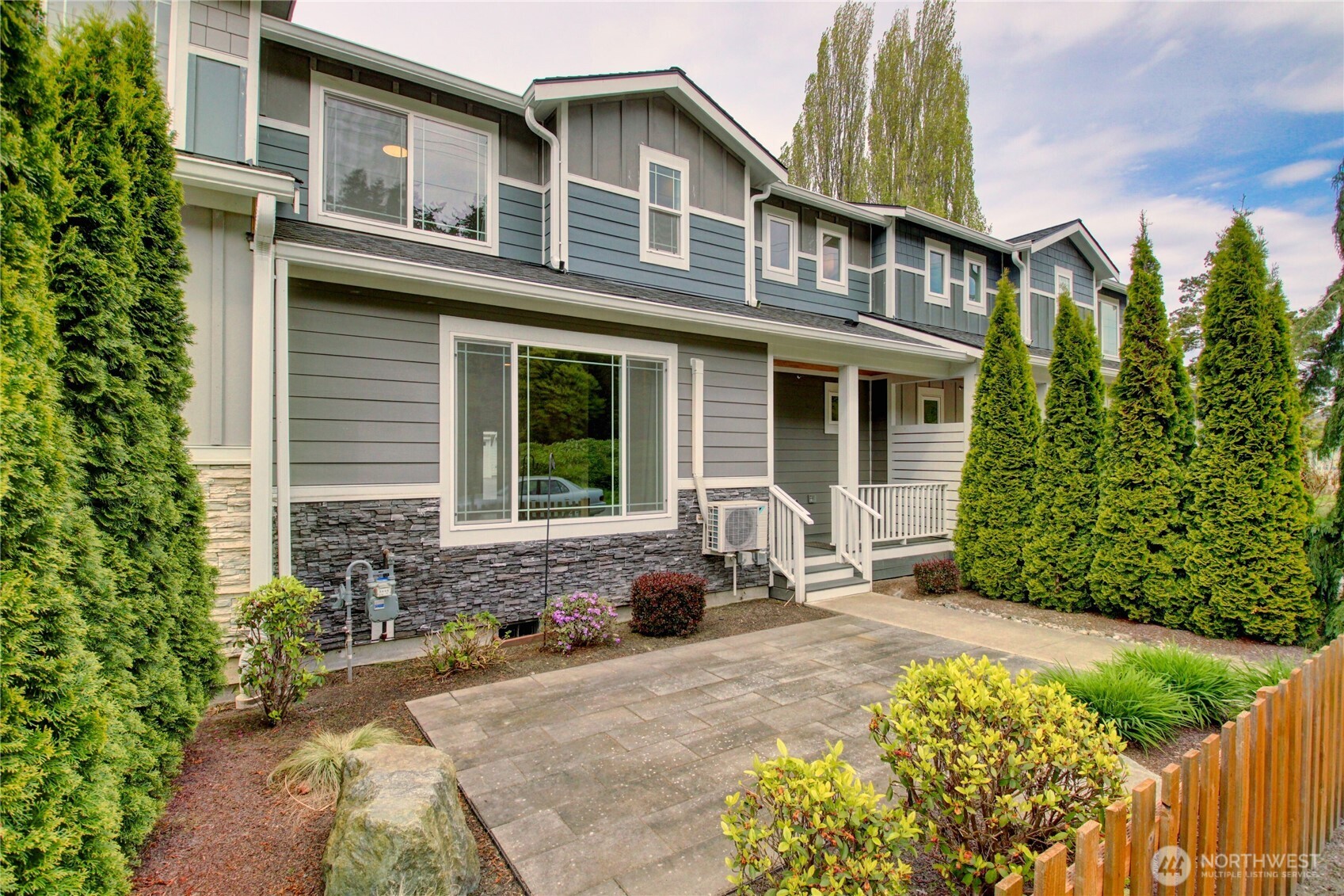 313 E Hazel Street #D, Mount Vernon, WA 98273