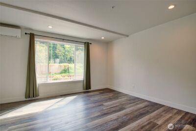 313 E Hazel Street #D, Mount Vernon, WA 98273 - Photo 4