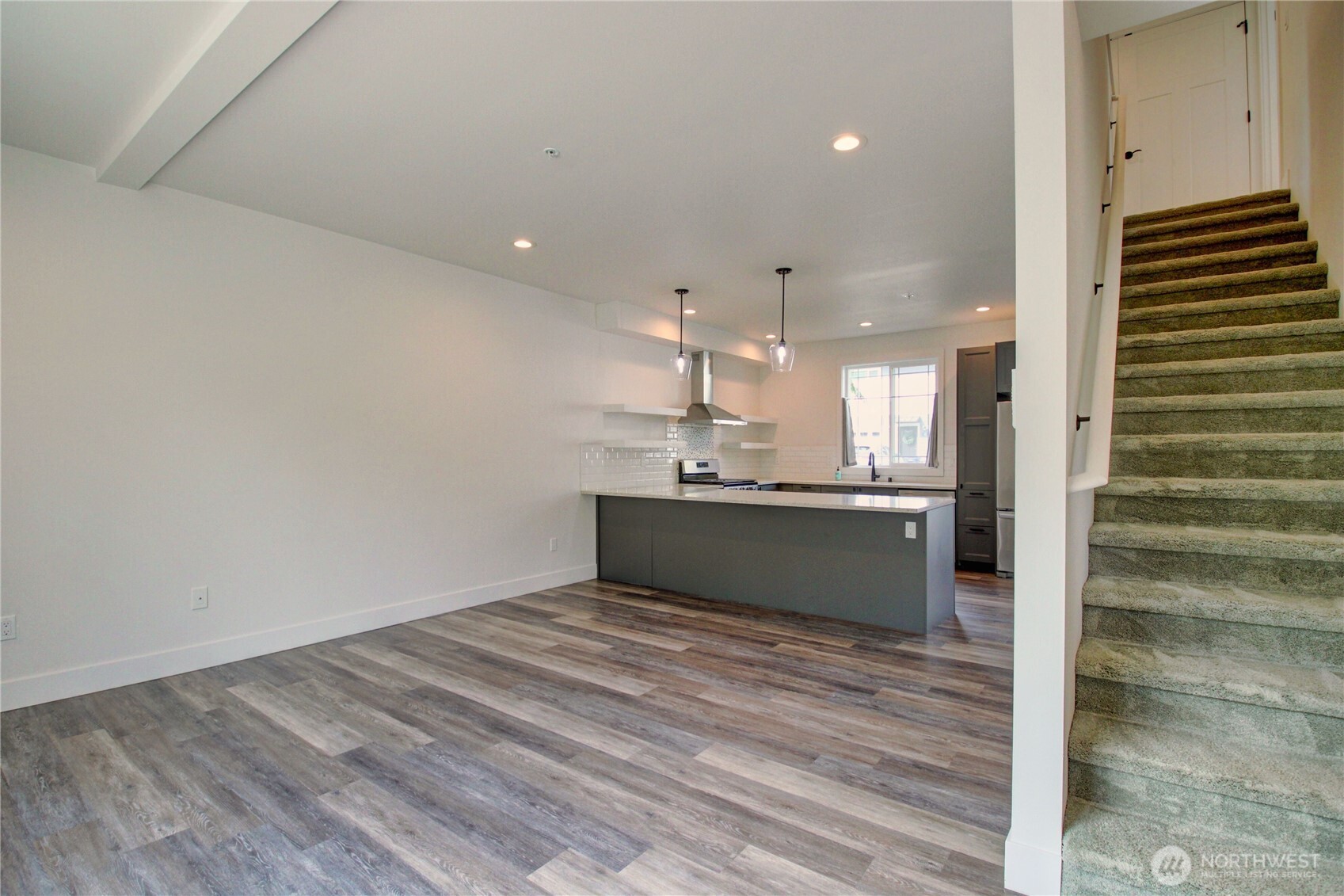 313 E Hazel Street #D, Mount Vernon, WA 98273