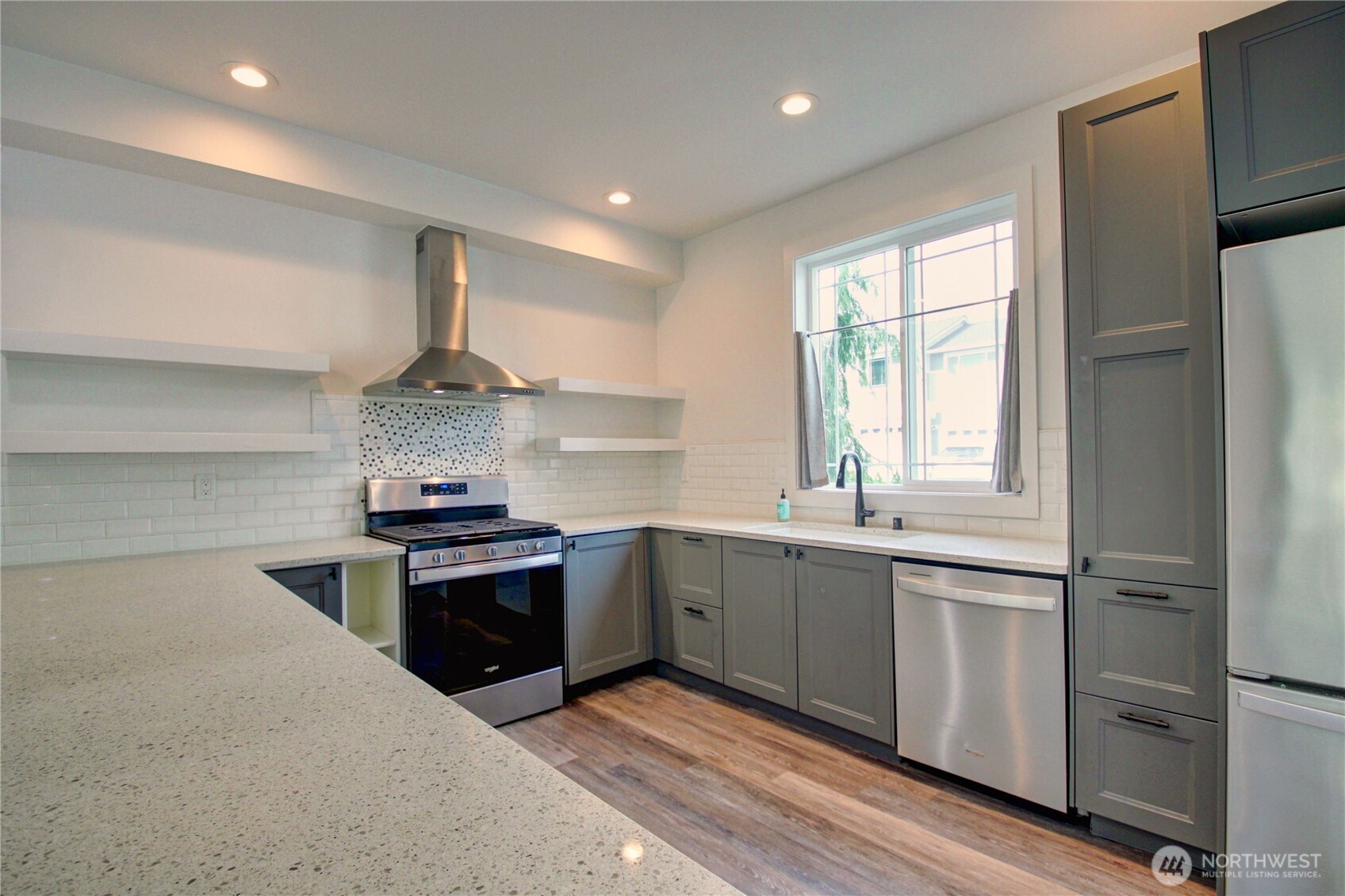 313 E Hazel Street #D, Mount Vernon, WA 98273