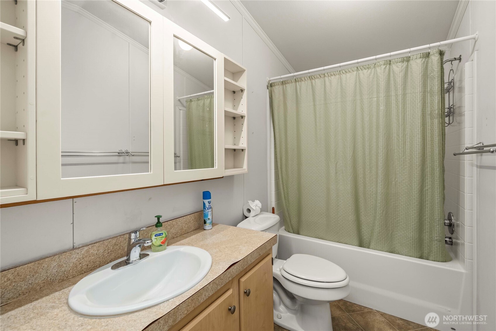 56514 383rd Avenue Ct E, Ashford, WA 98304