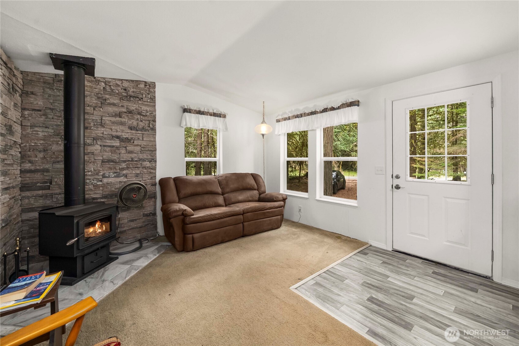 56514 383rd Avenue Ct E, Ashford, WA 98304