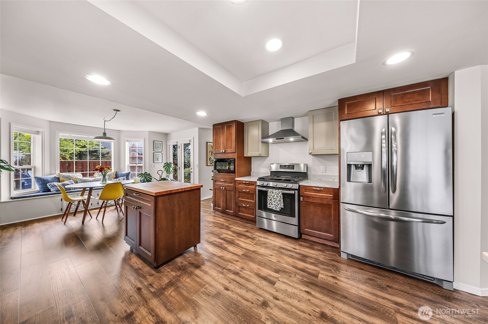 5025 Silver Beach Avenue , Bellingham, WA 98226