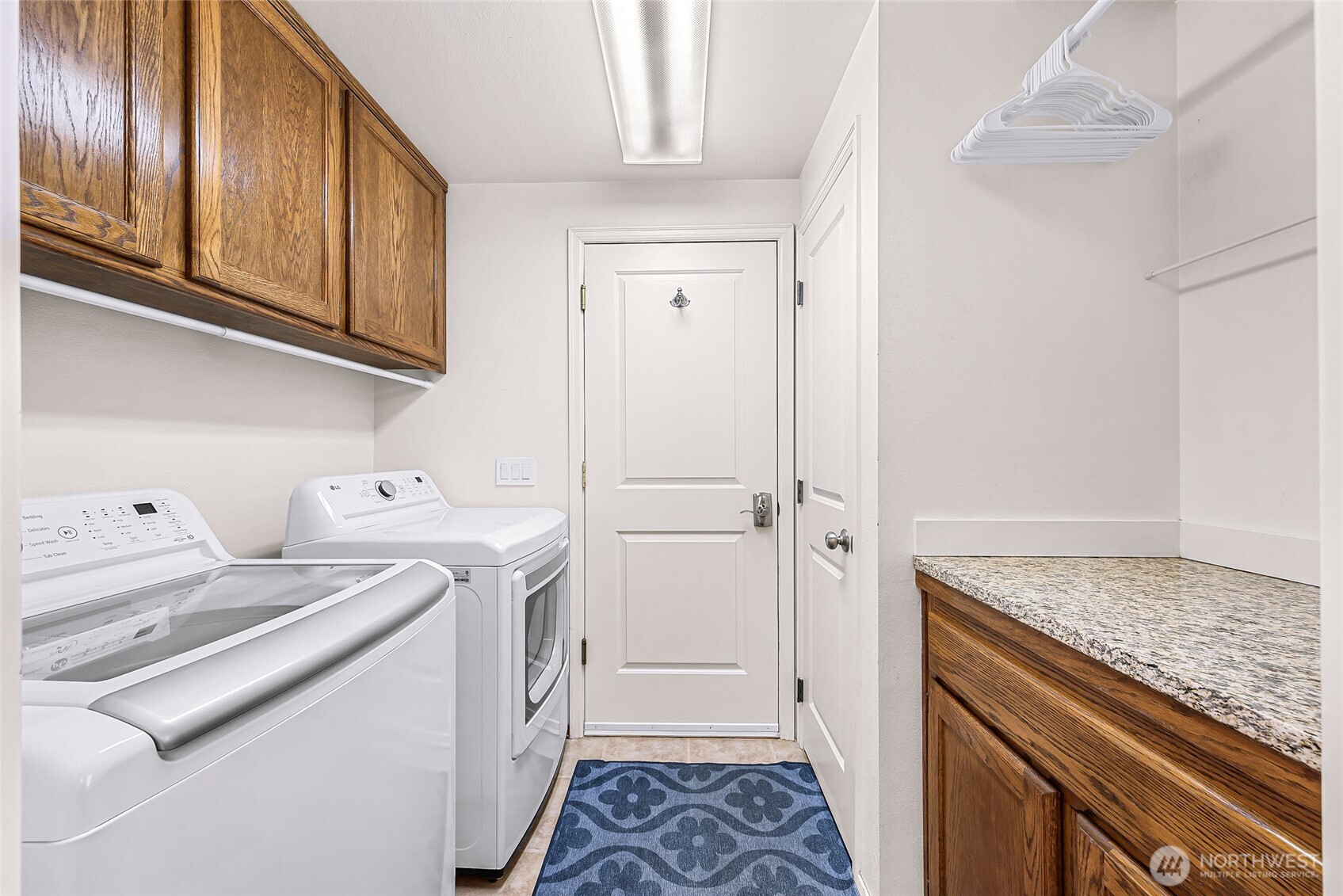 5025 Silver Beach Avenue , Bellingham, WA 98226