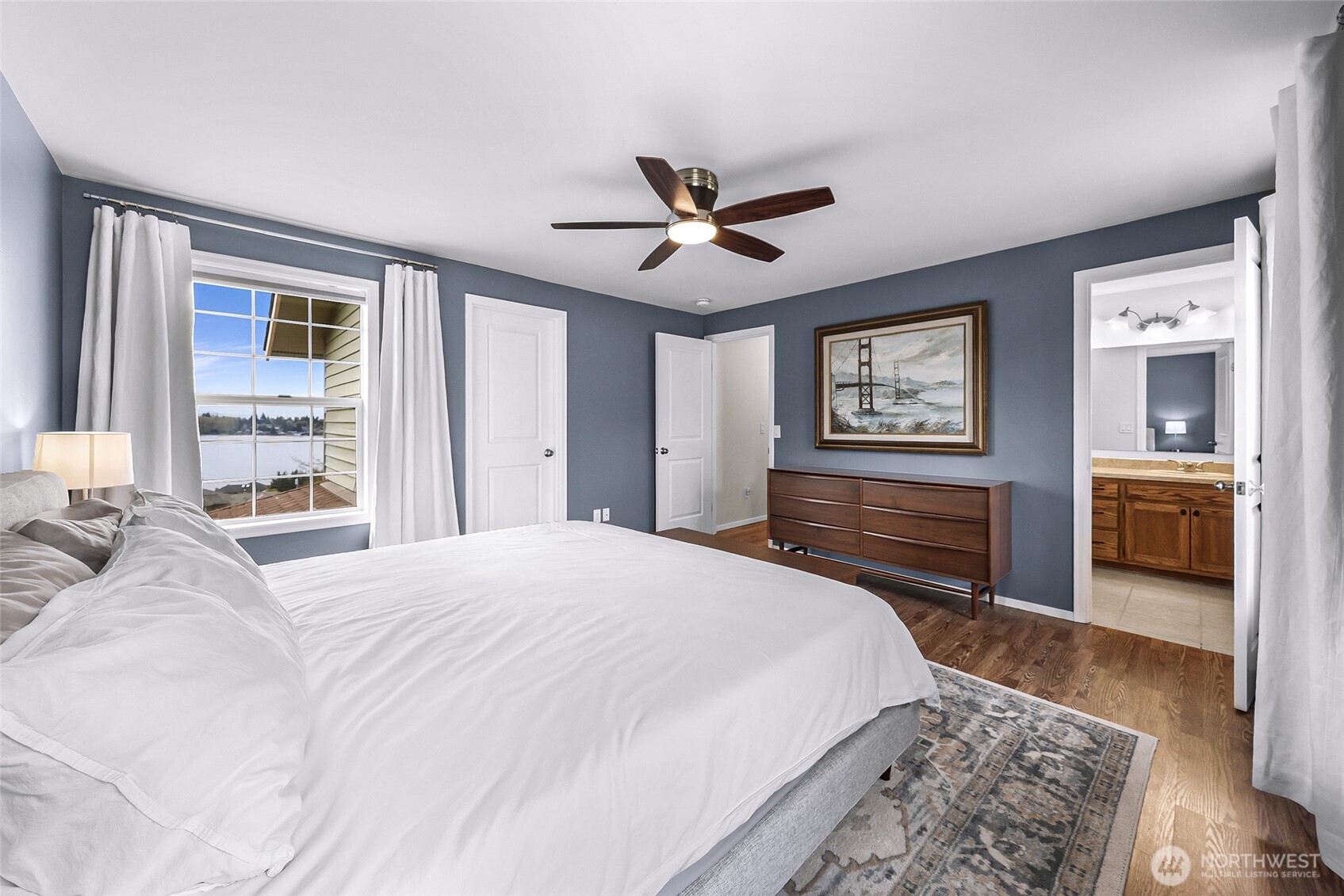 5025 Silver Beach Avenue , Bellingham, WA 98226