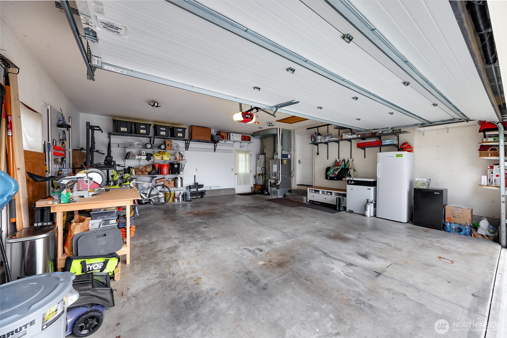 5025 Silver Beach Avenue , Bellingham, WA 98226