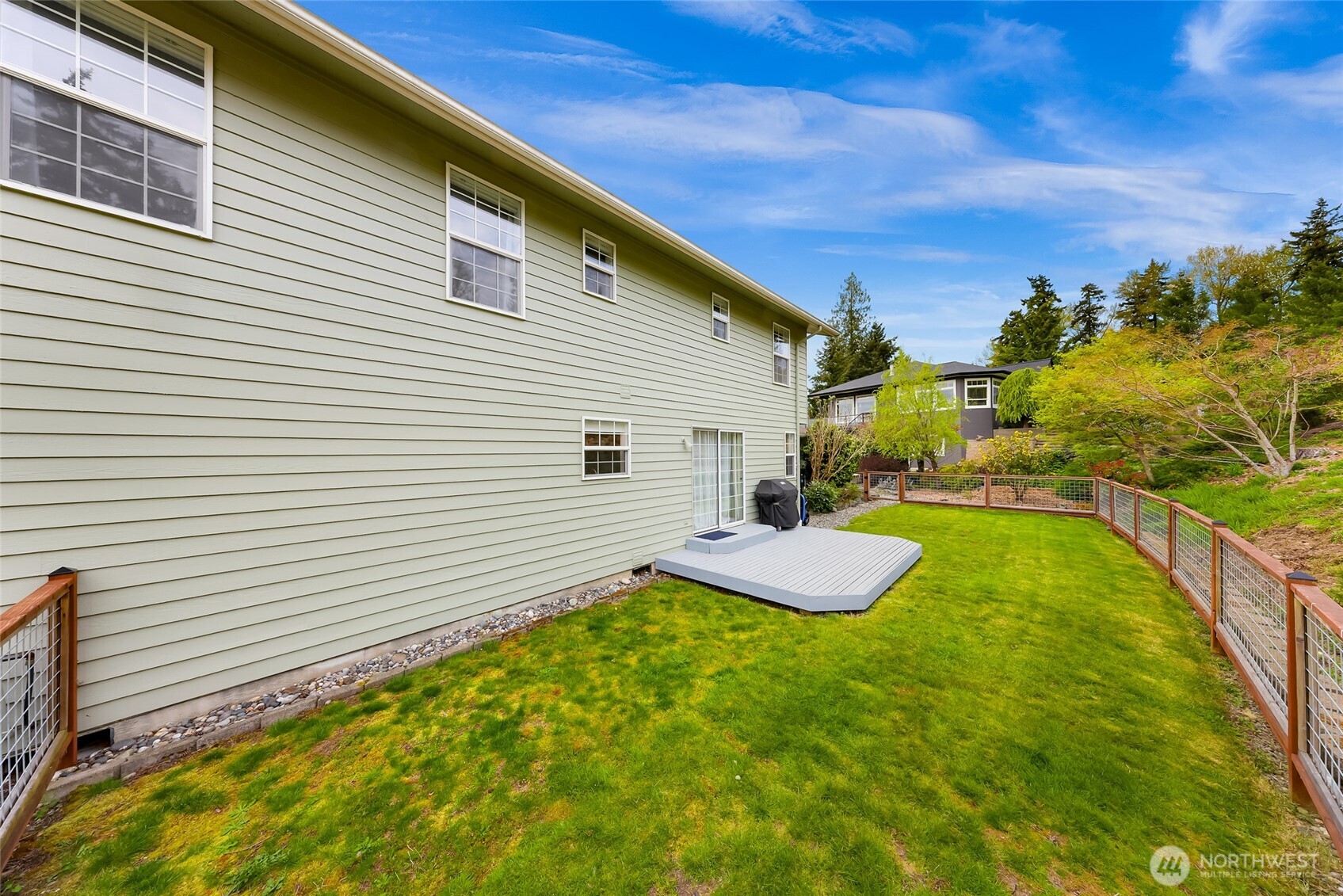 5025 Silver Beach Avenue , Bellingham, WA 98226