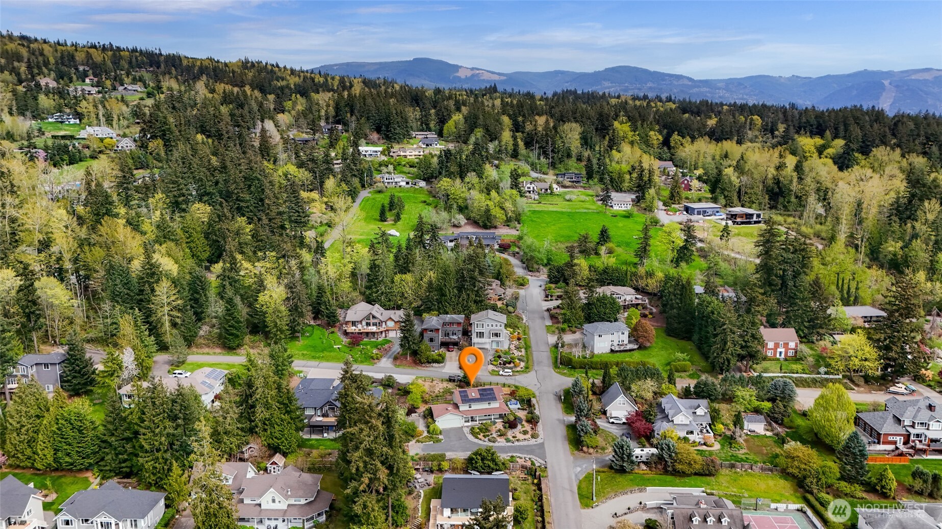 5025 Silver Beach Avenue , Bellingham, WA 98226