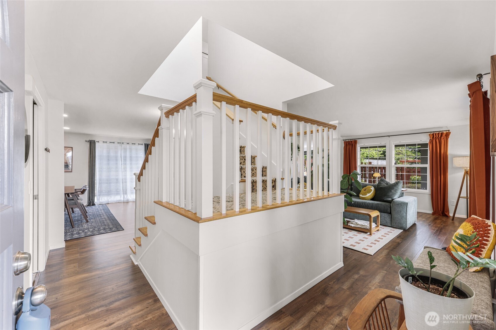 5025 Silver Beach Avenue , Bellingham, WA 98226