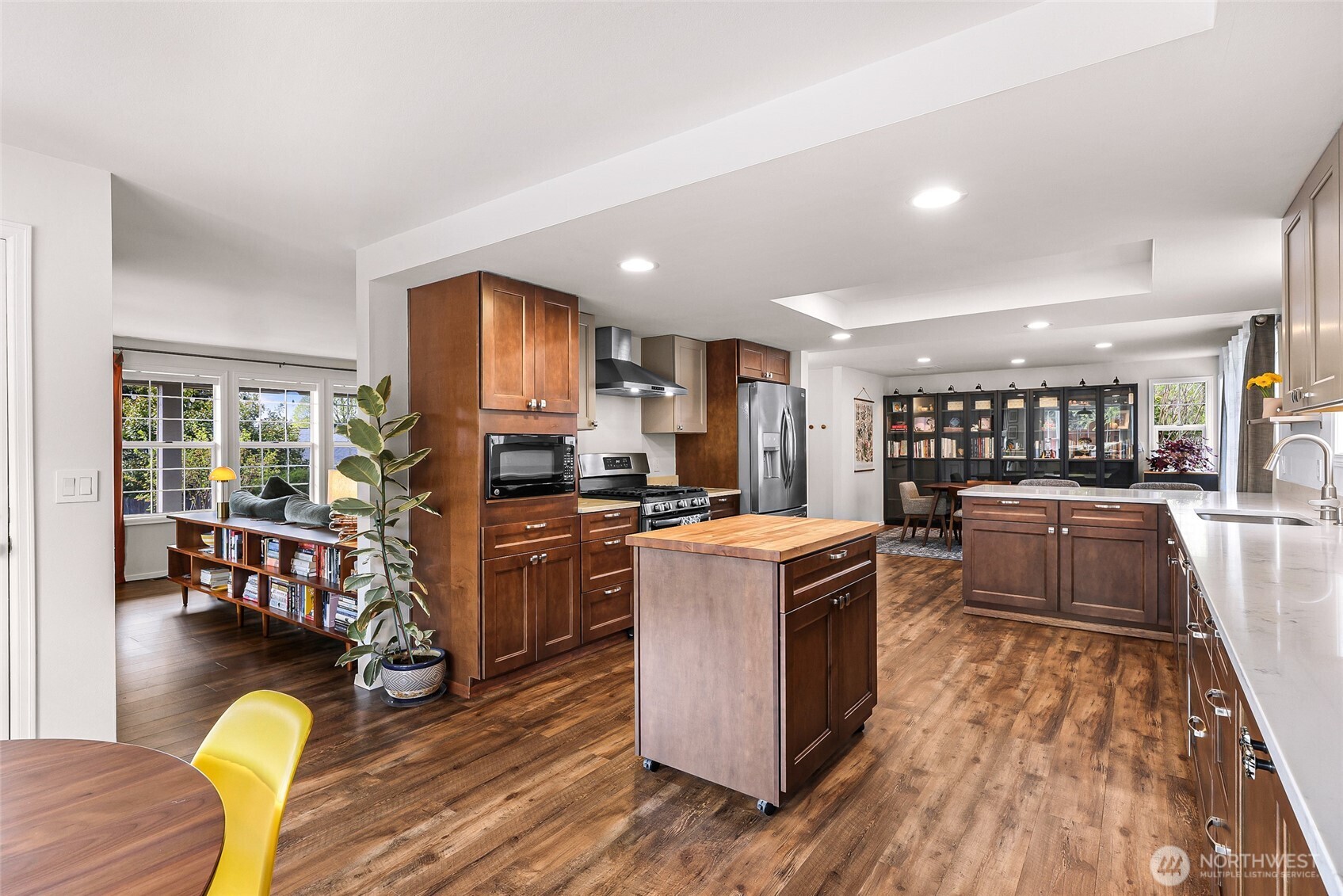 5025 Silver Beach Avenue , Bellingham, WA 98226