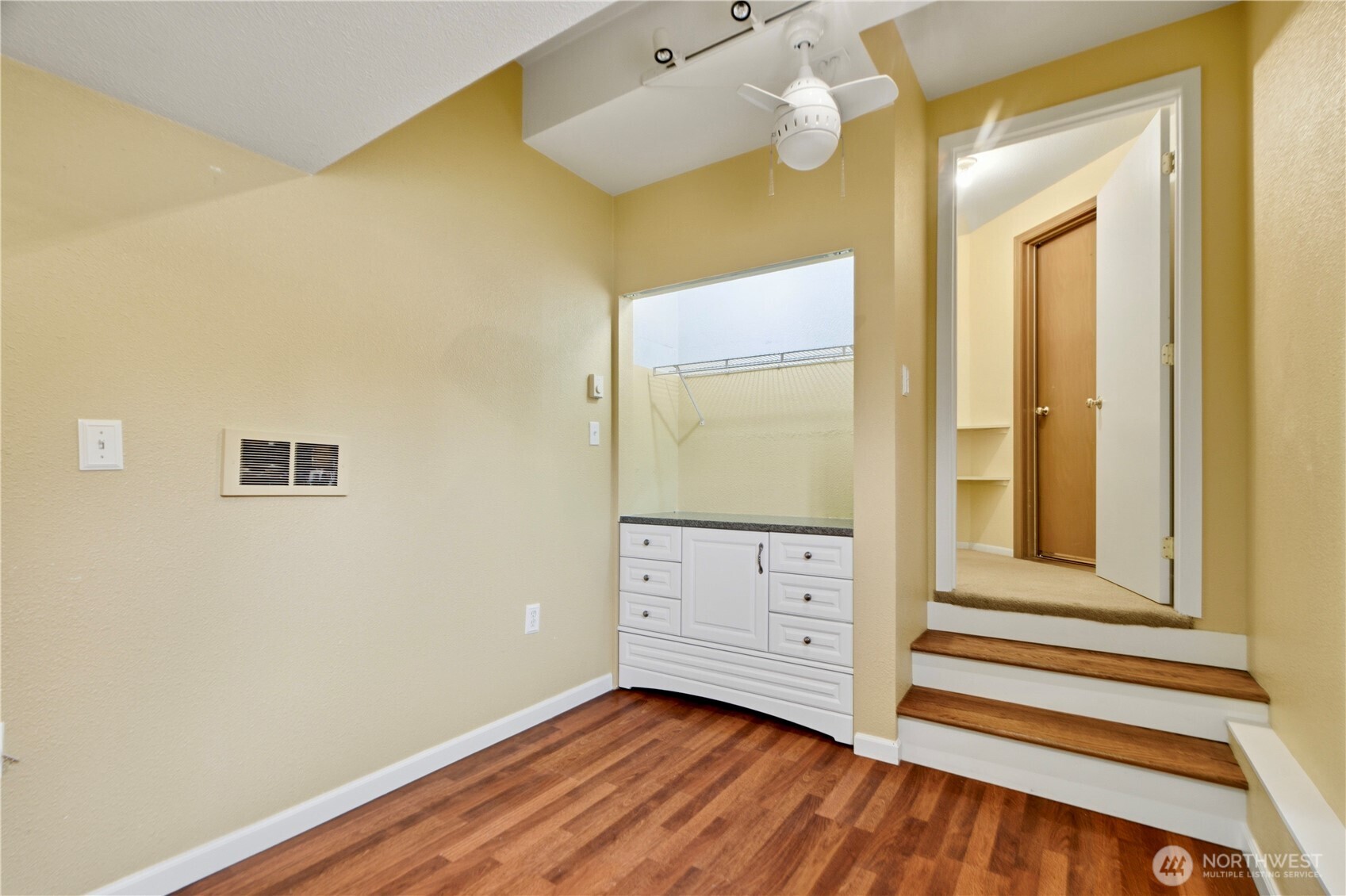 12402 107th Place NE, Kirkland, WA 98034