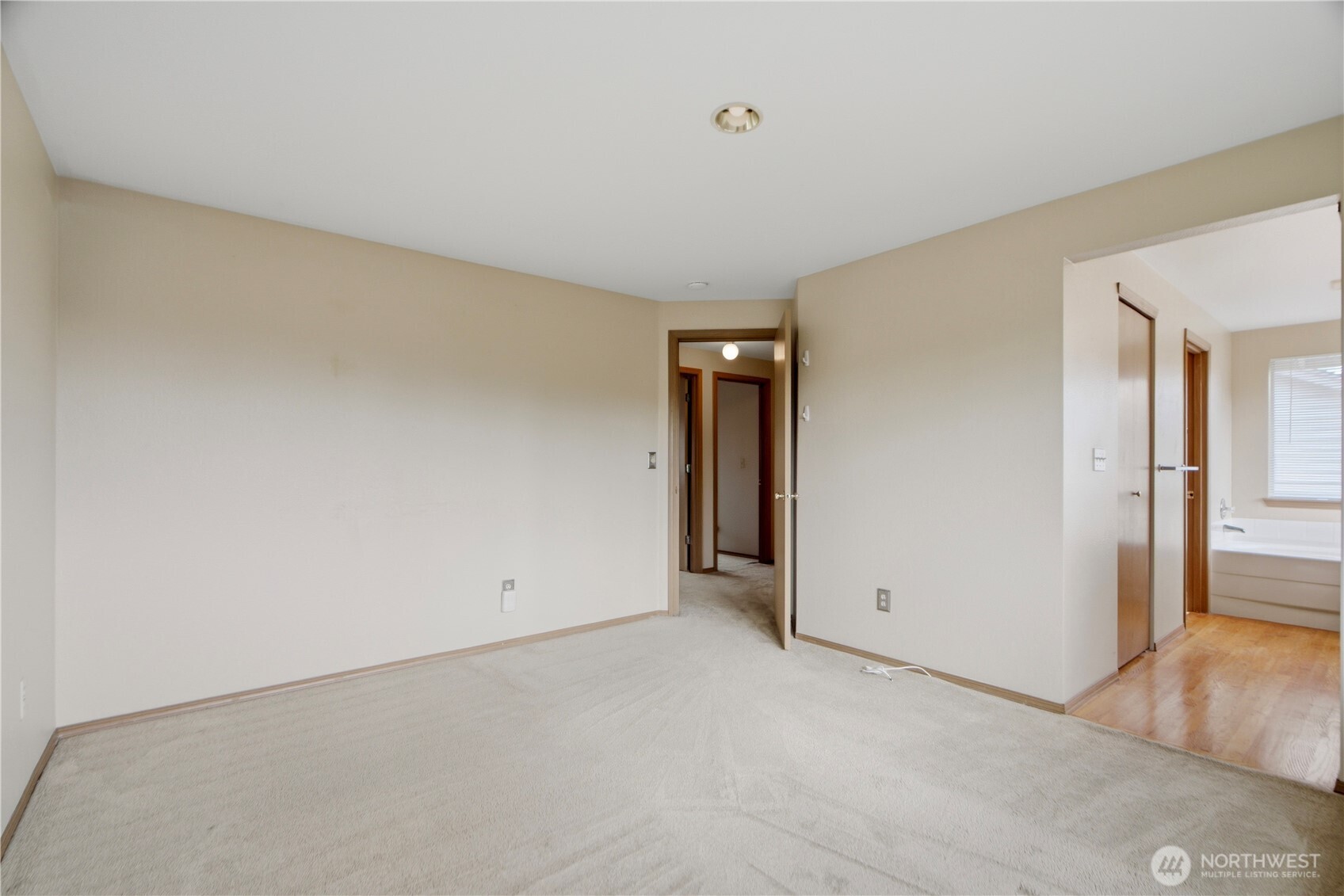 12402 107th Place NE, Kirkland, WA 98034