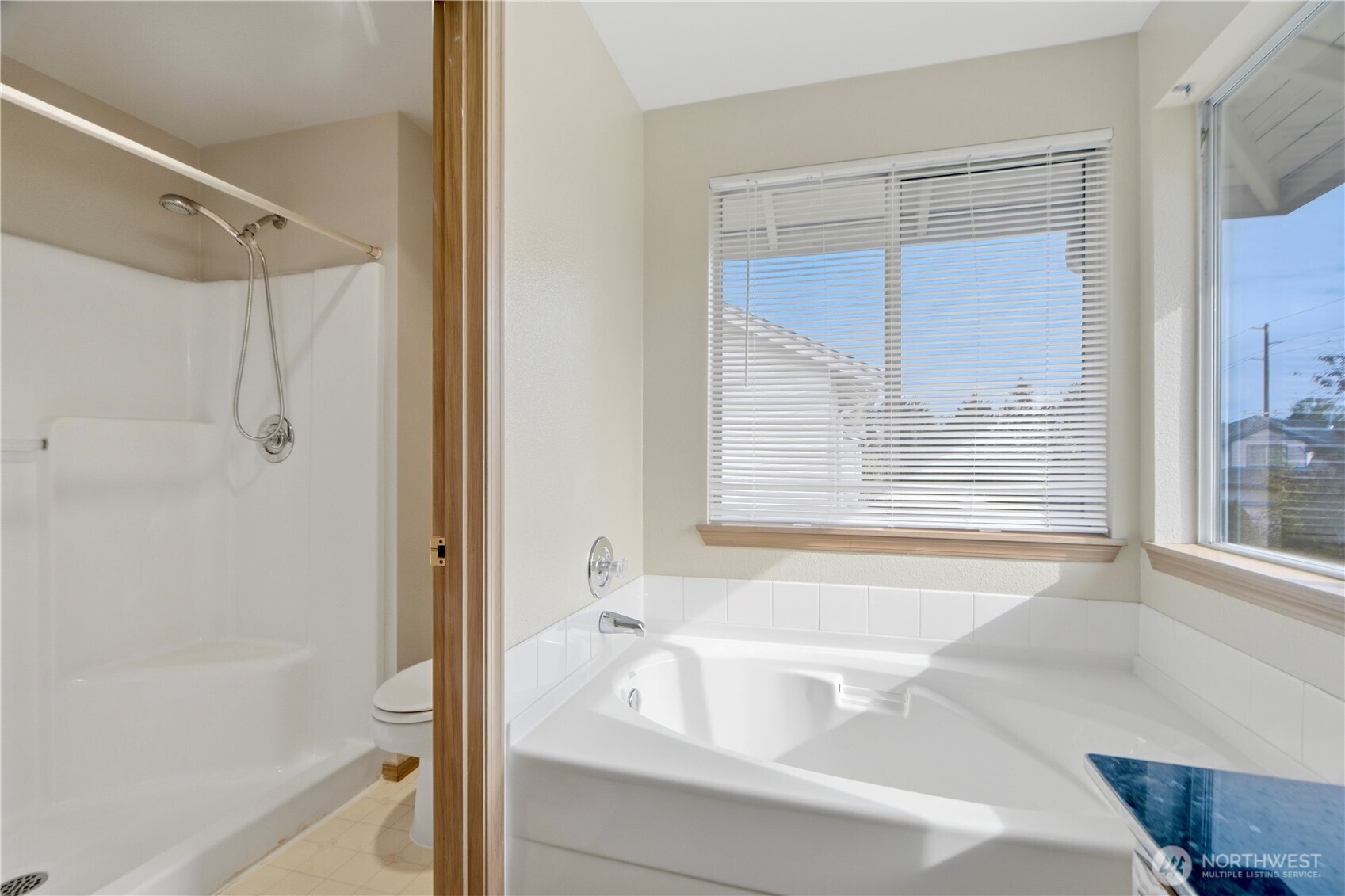 12402 107th Place NE, Kirkland, WA 98034