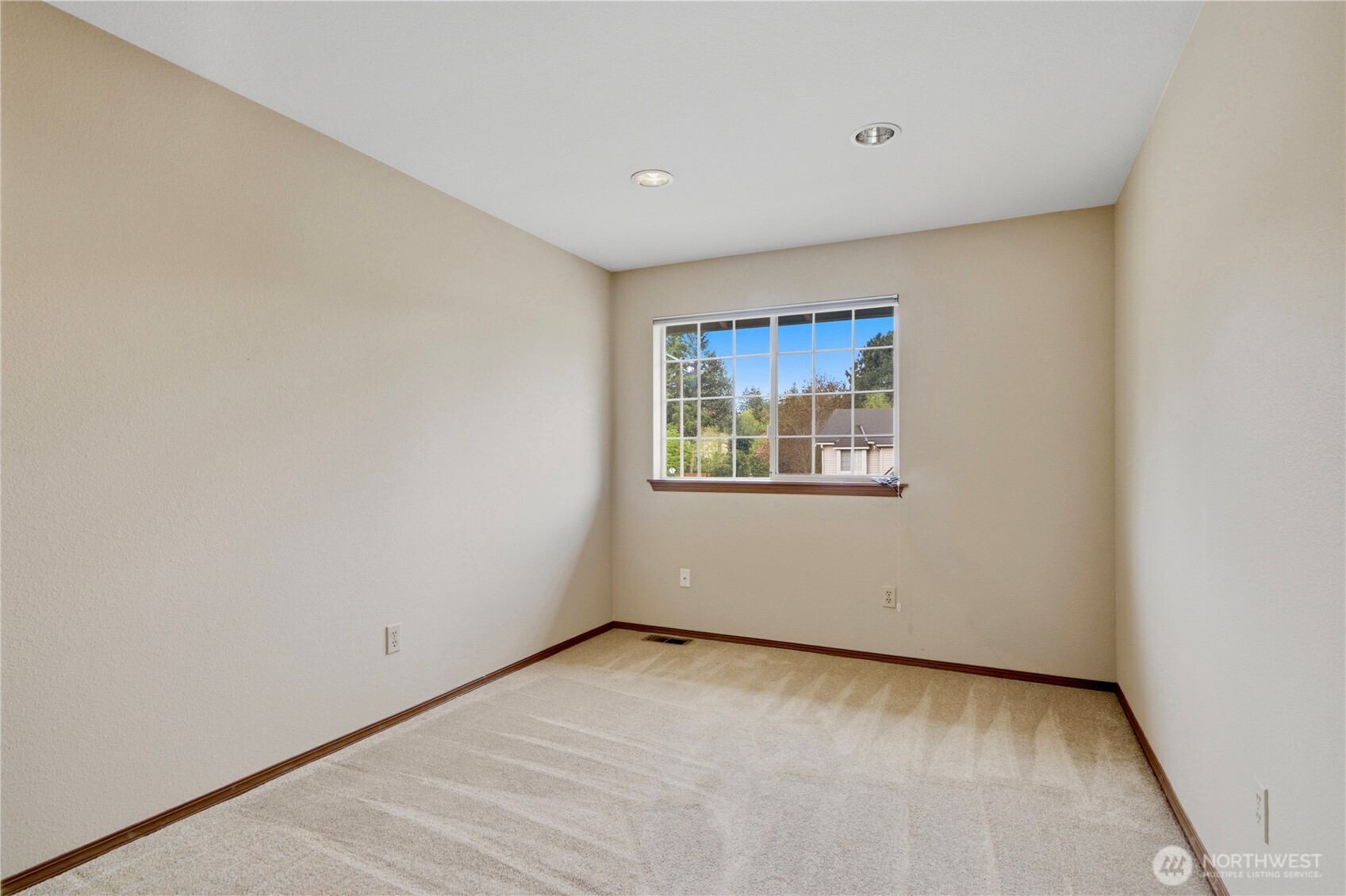 12402 107th Place NE, Kirkland, WA 98034