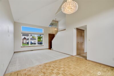 12402 107th Place NE, Kirkland, WA 98034 - Photo 3