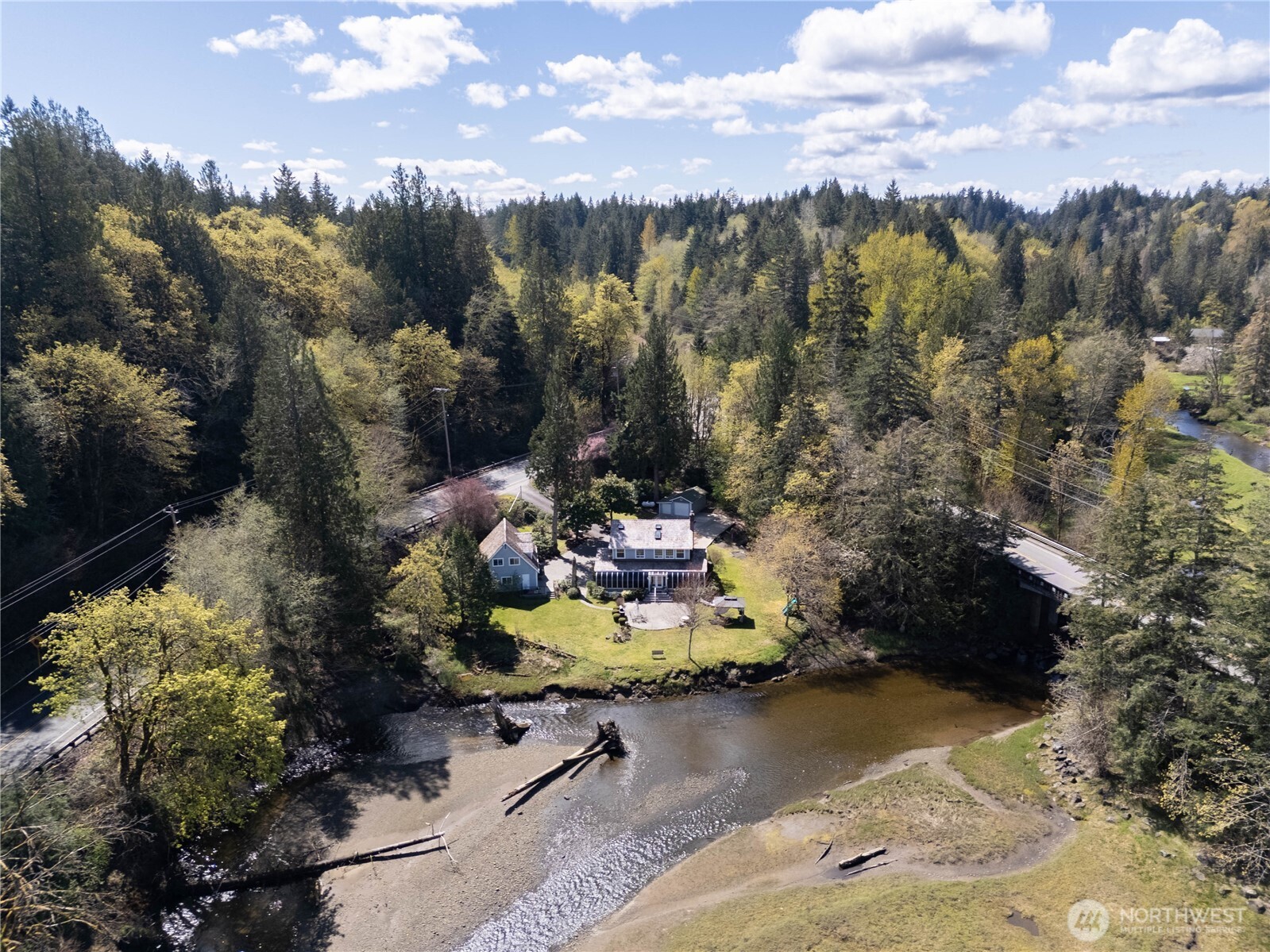 8320 E Grapeview Loop Road , Allyn, WA 98524