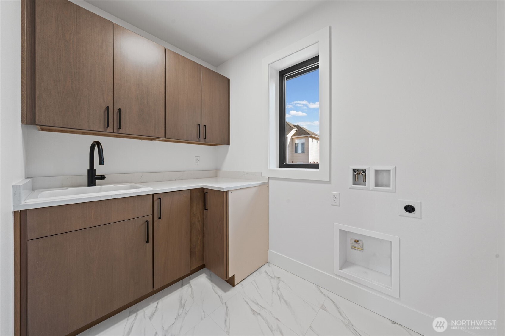16036 SE 44TH Court , Bellevue, WA 98006