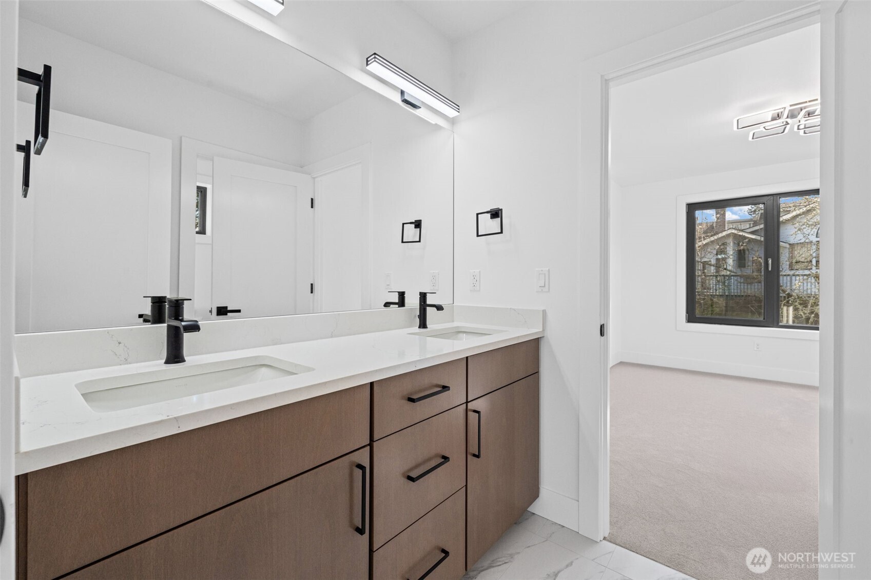16036 SE 44TH Court , Bellevue, WA 98006