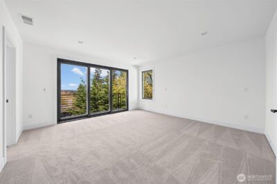 16036 SE 44TH Court , Bellevue, WA 98006 - Photo 18