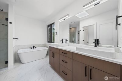 16036 SE 44TH Court , Bellevue, WA 98006 - Photo 19