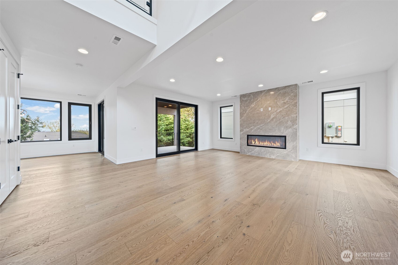 16036 SE 44TH Court , Bellevue, WA 98006