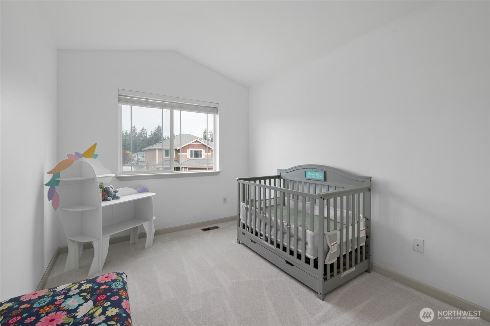 1077 NW Longview Drive , Oak Harbor, WA 98277