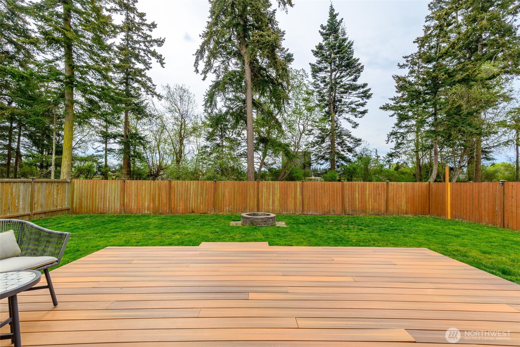 1077 NW Longview Drive , Oak Harbor, WA 98277