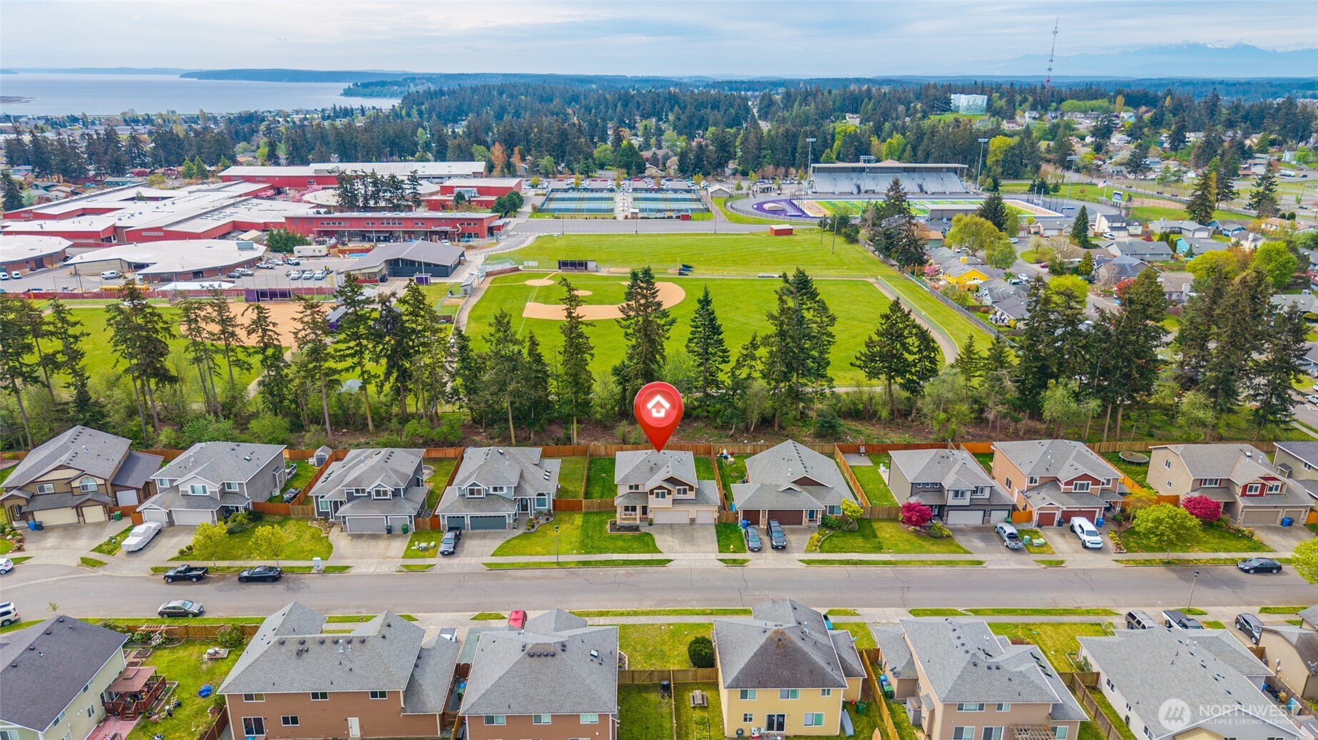 1077 NW Longview Drive , Oak Harbor, WA 98277