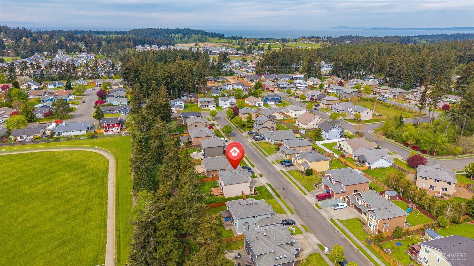 1077 NW Longview Drive , Oak Harbor, WA 98277