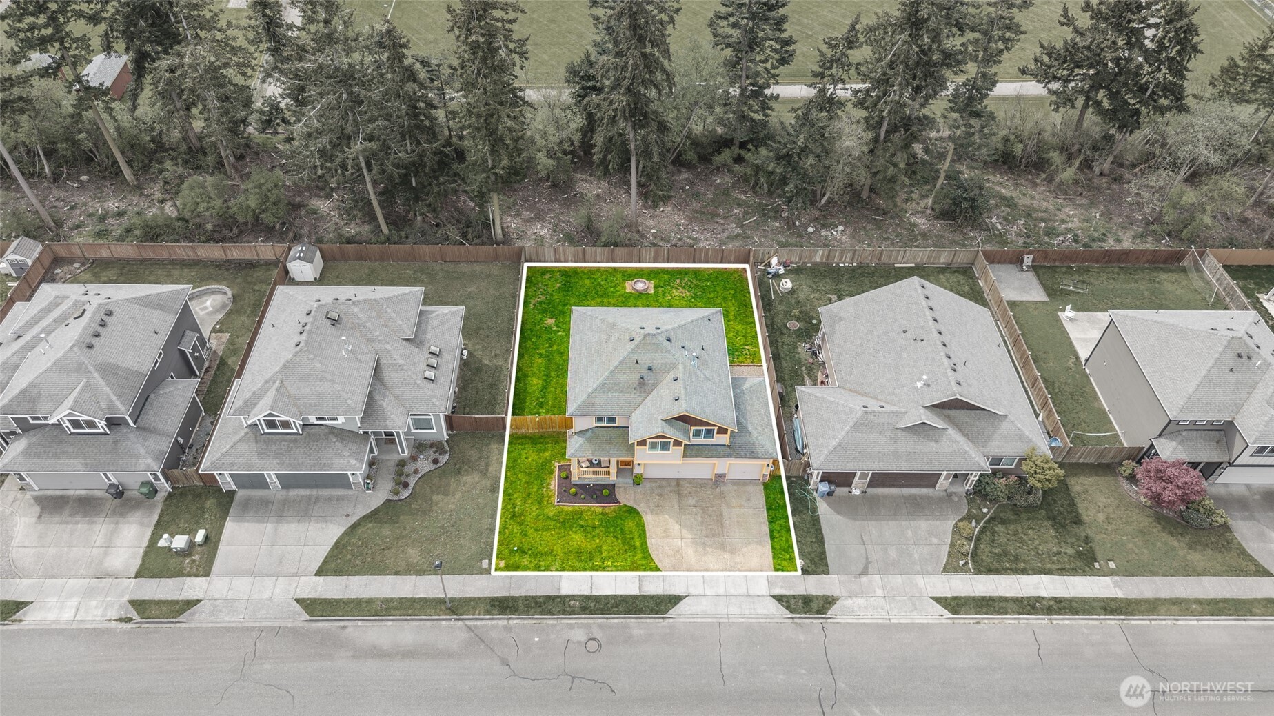 1077 NW Longview Drive , Oak Harbor, WA 98277