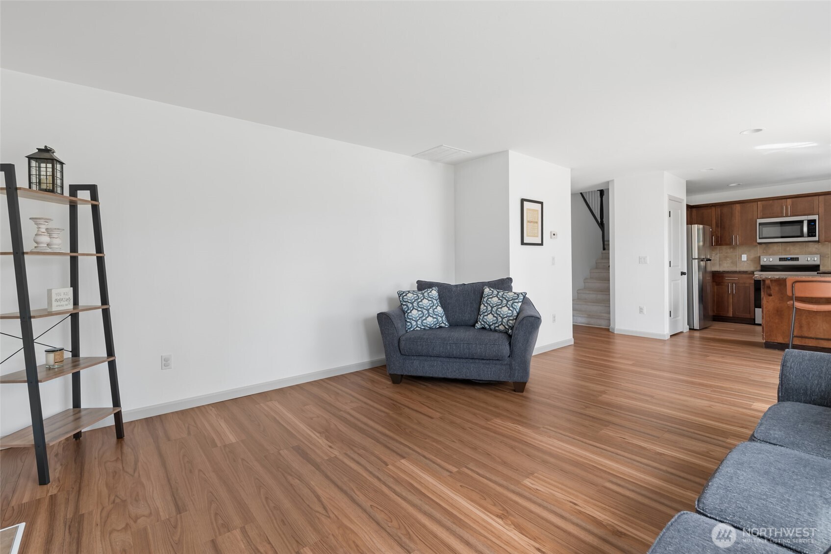 1077 NW Longview Drive , Oak Harbor, WA 98277