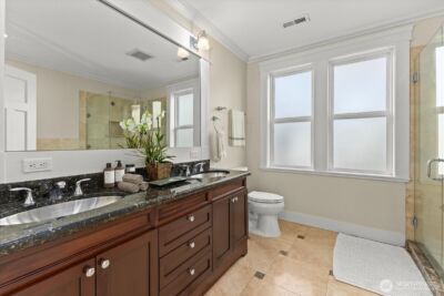 400 NE 50th Street , Seattle, WA 98105 - Photo 17