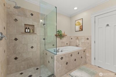 400 NE 50th Street , Seattle, WA 98105 - Photo 18