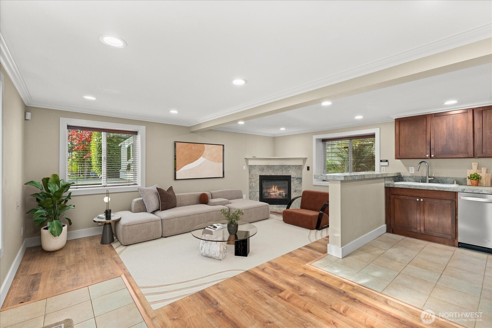 400 NE 50th Street , Seattle, WA 98105