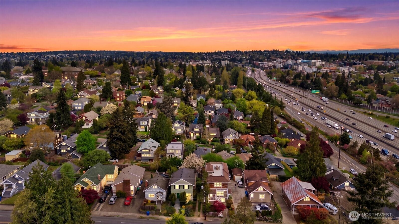 400 NE 50th Street , Seattle, WA 98105