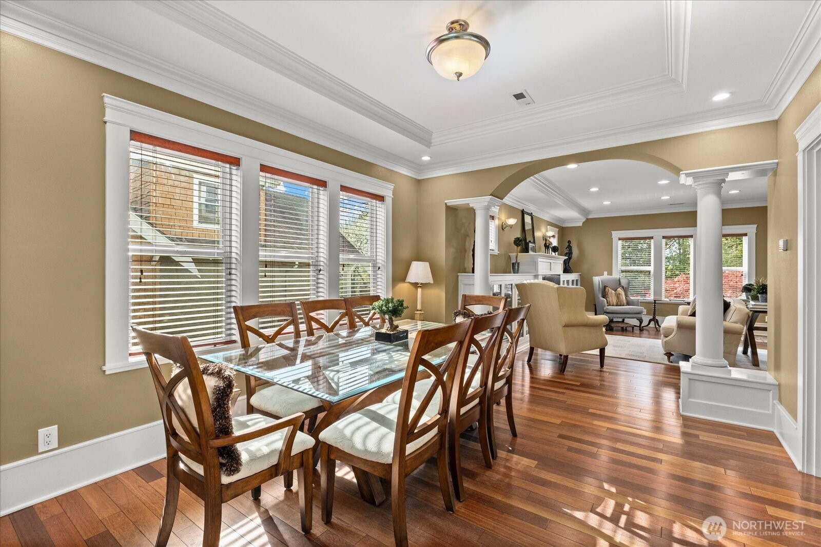 400 NE 50th Street , Seattle, WA 98105