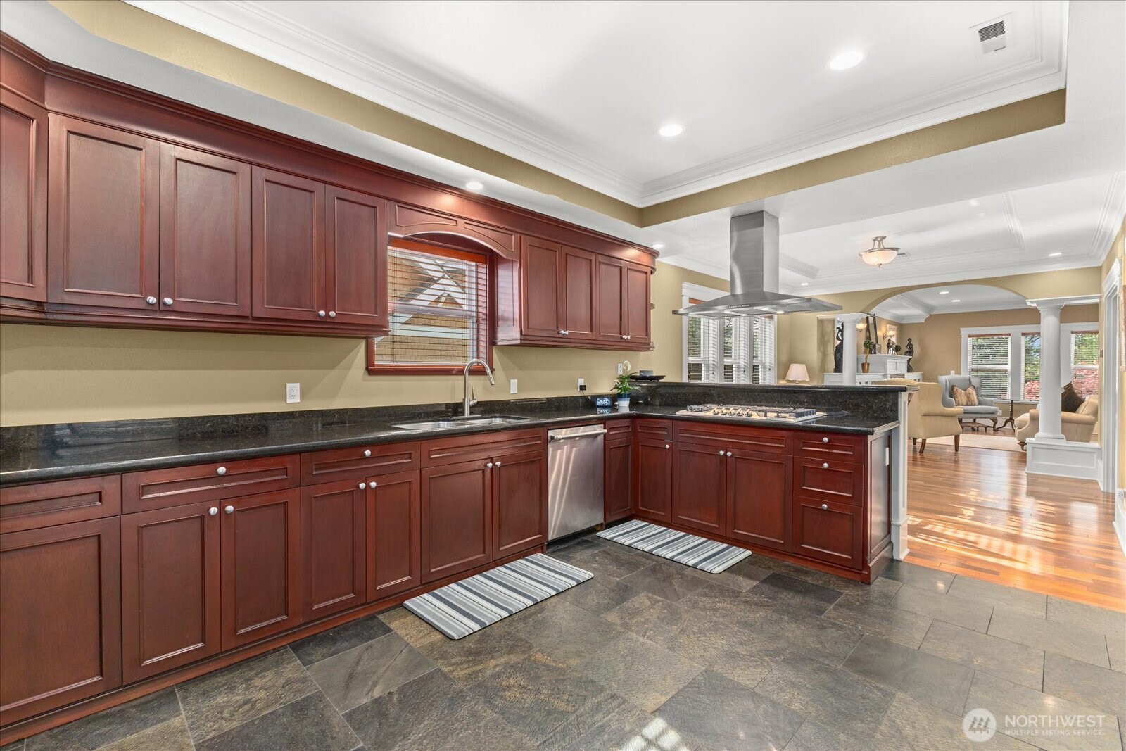 400 NE 50th Street , Seattle, WA 98105