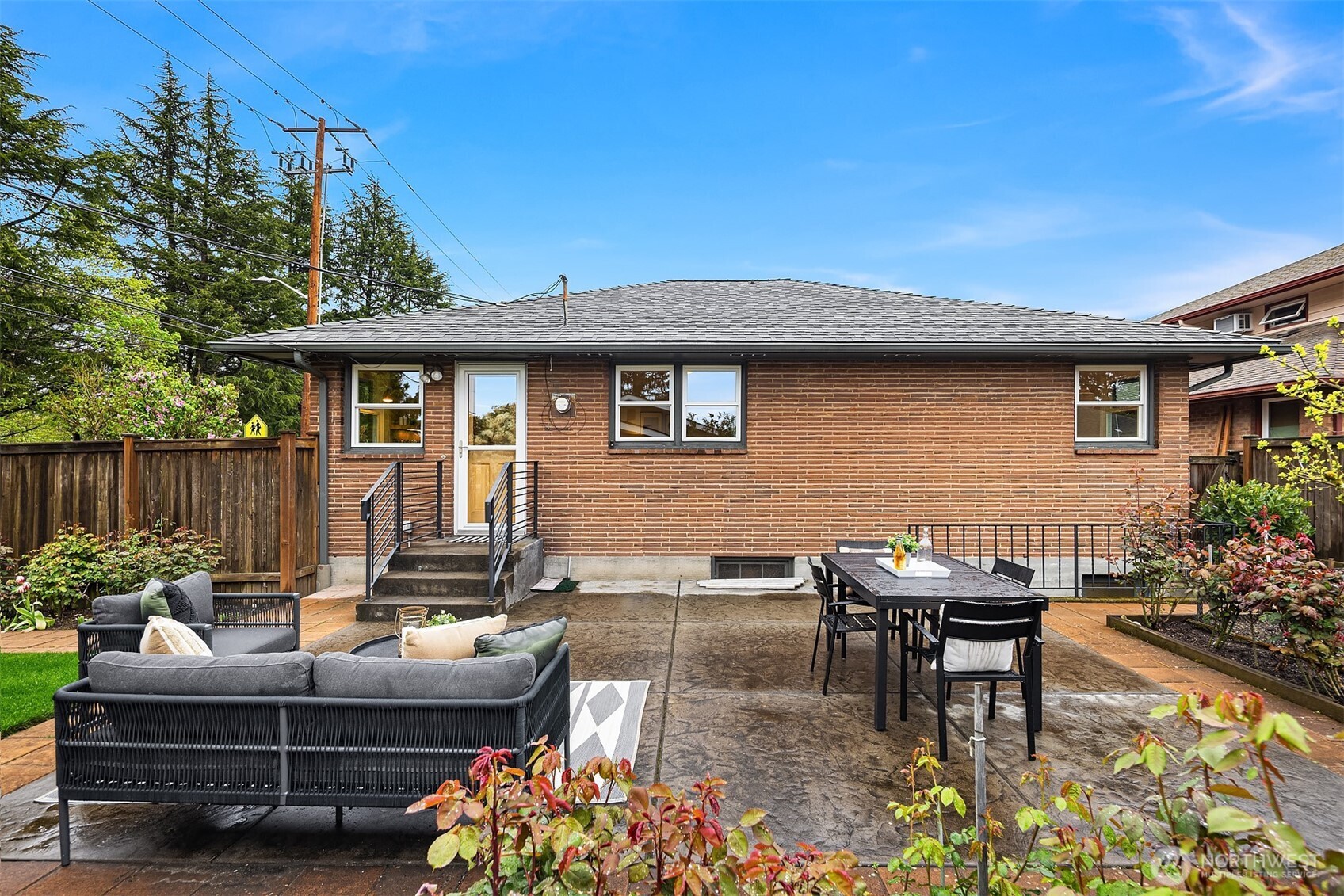 6857 44th Avenue NE, Seattle, WA 98115