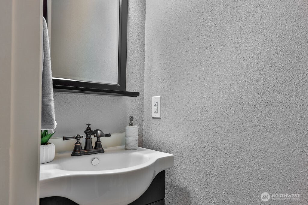 1555 Union Avenue NE #22, Renton, WA 98059