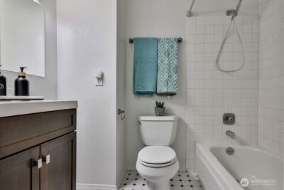 1555 Union Avenue NE #22, Renton, WA 98059 - Photo 19