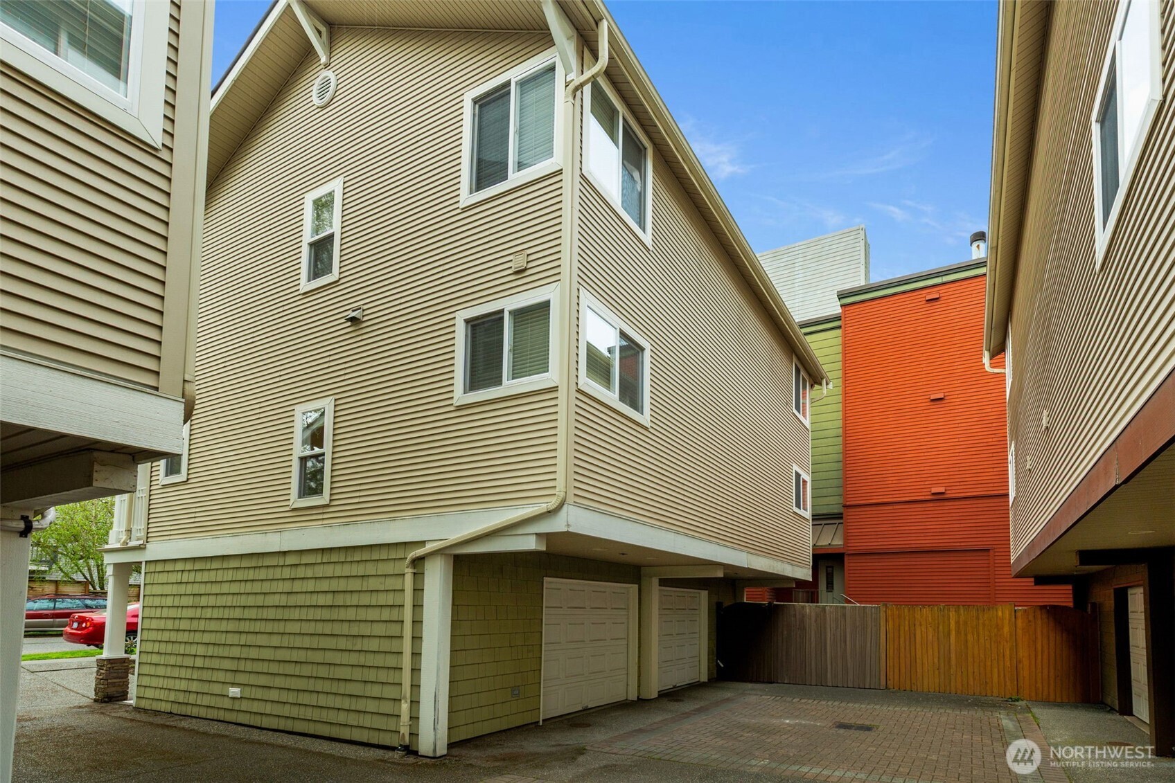 6522 5th Avenue NE, Seattle, WA 98115