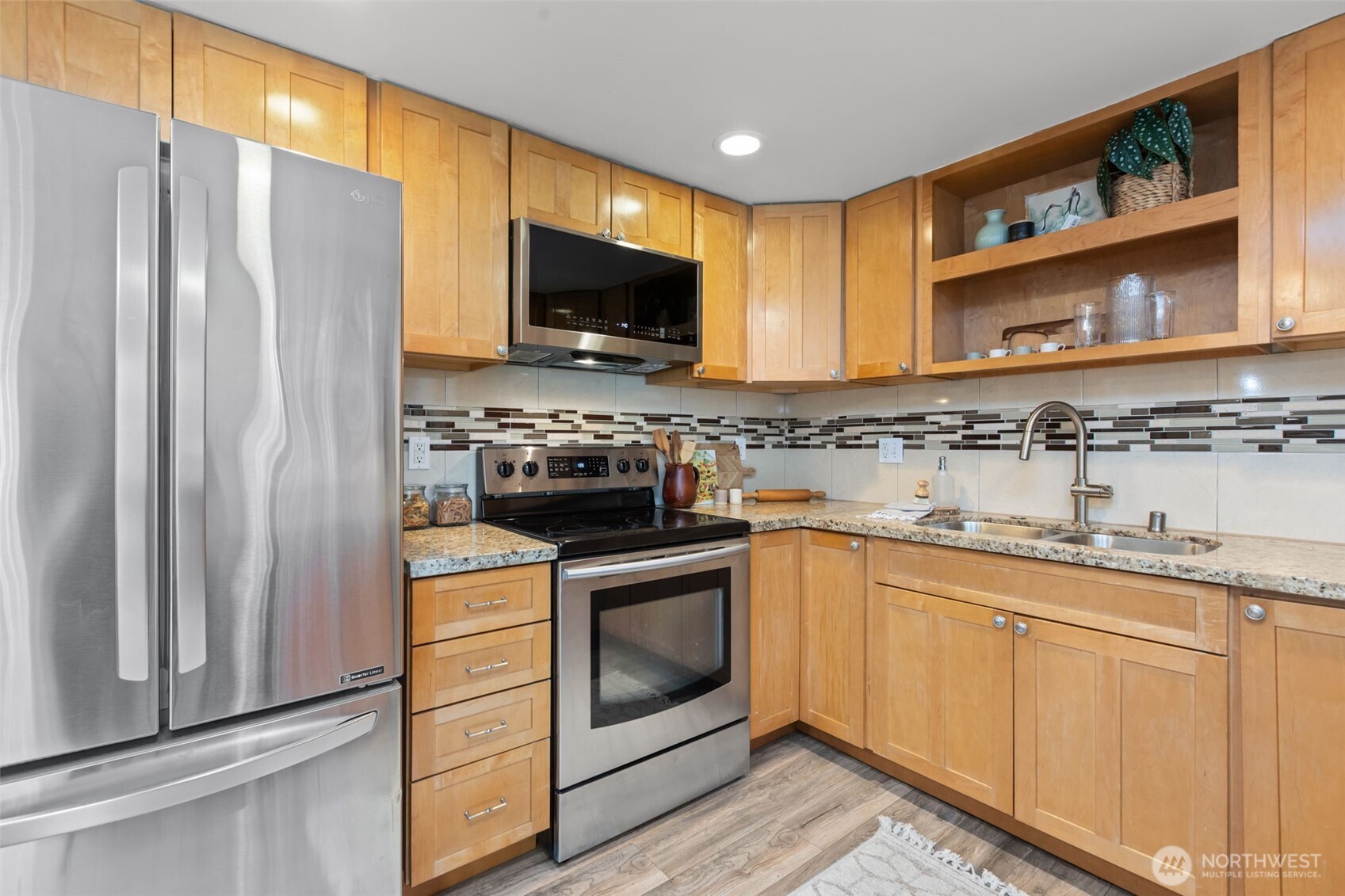 16142 Midvale Avenue N, Shoreline, WA 98133
