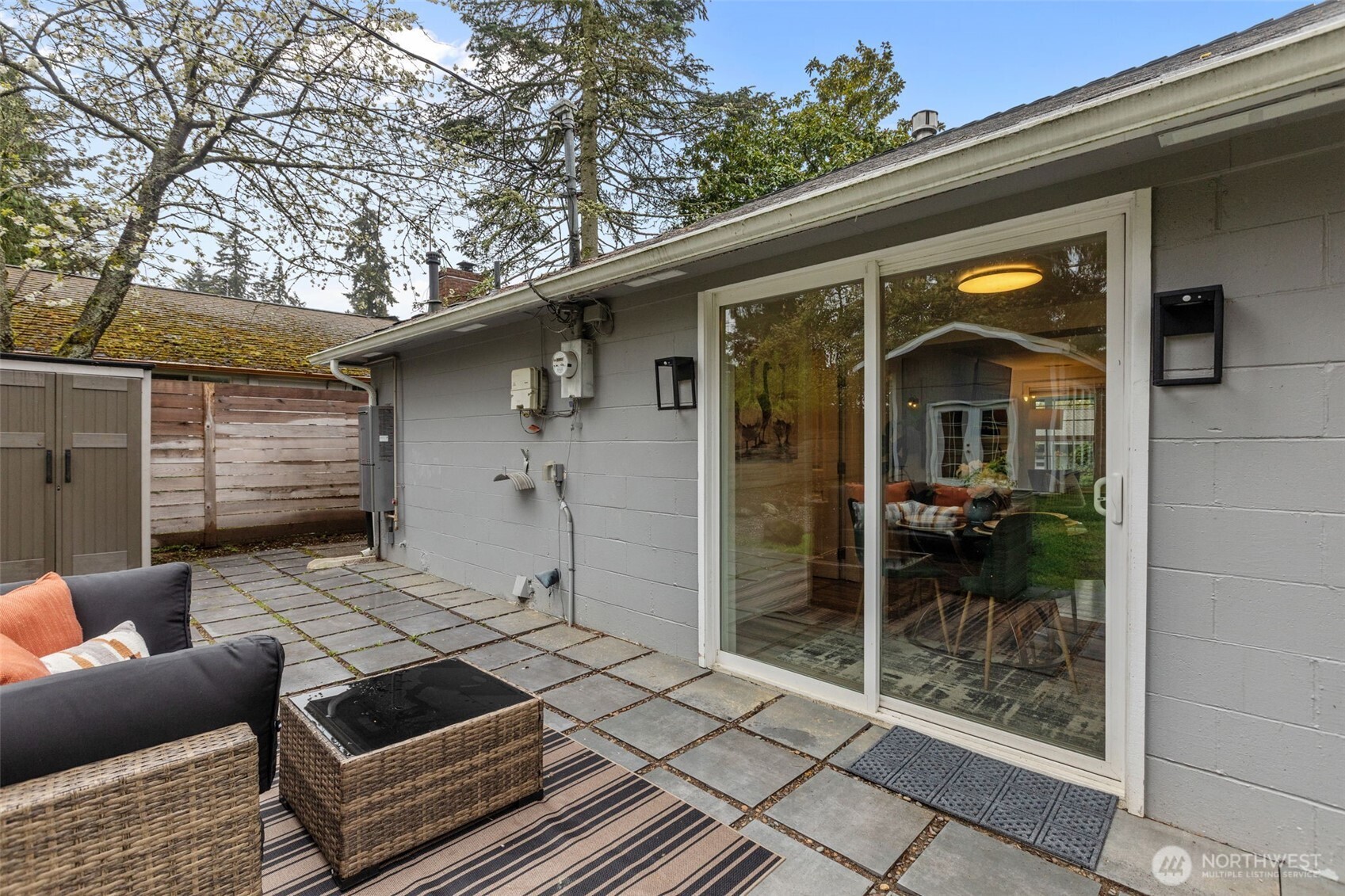 16142 Midvale Avenue N, Shoreline, WA 98133