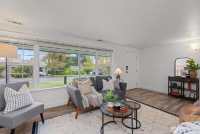 16142 Midvale Avenue N, Shoreline, WA 98133 - Photo 2