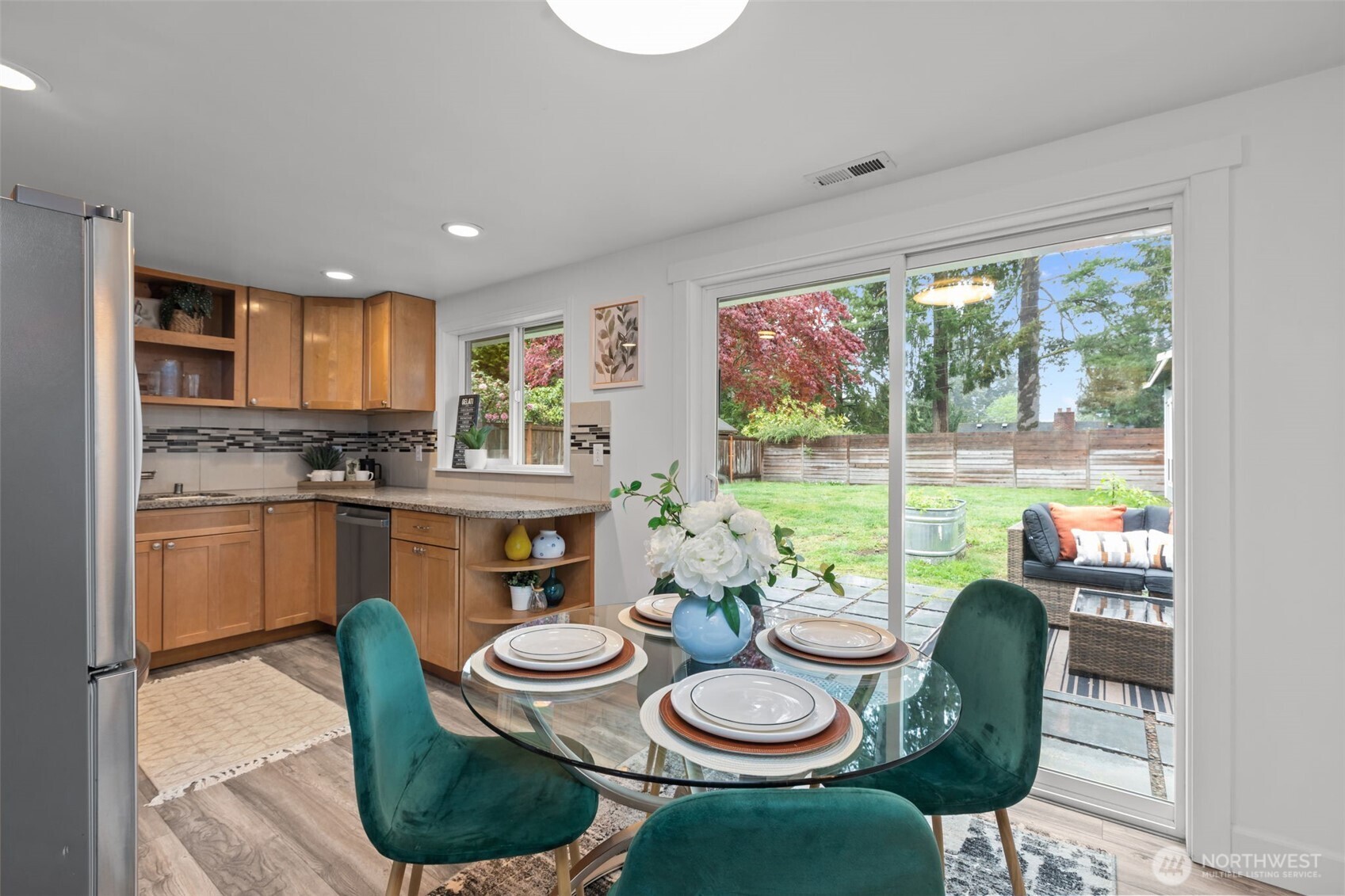 16142 Midvale Avenue N, Shoreline, WA 98133